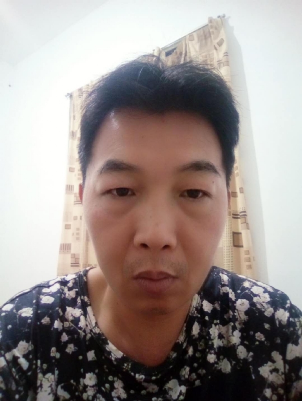 繁华哀伤的第一张照片--寿宁婚介网