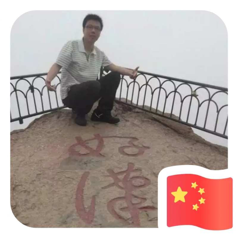 一只小虎牙的第一张照片--寿宁婚介网