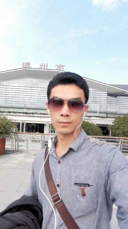 错把真心喂了狗的第三张照片--寿宁婚介网