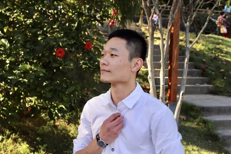落落大方的第一张照片--寿宁婚介网