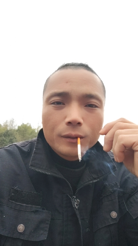 伯爵的第一张照片--寿宁婚介网