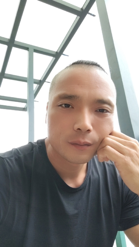 伯爵的第三张照片--寿宁婚介网